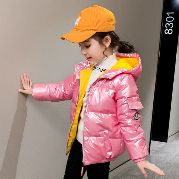 Dječja zimska jakna s patentnim zatvaračem i kapuljačom pogodna za djevojčice