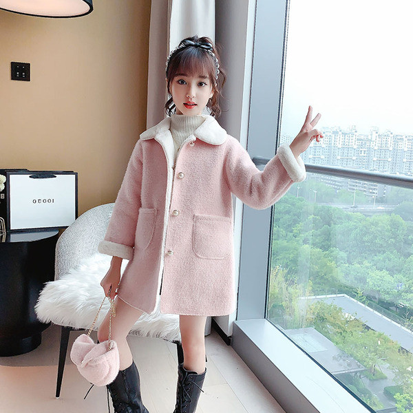 Μοντέρνο παιδικό παλτό με απαλή επένδυση και κουμπιά