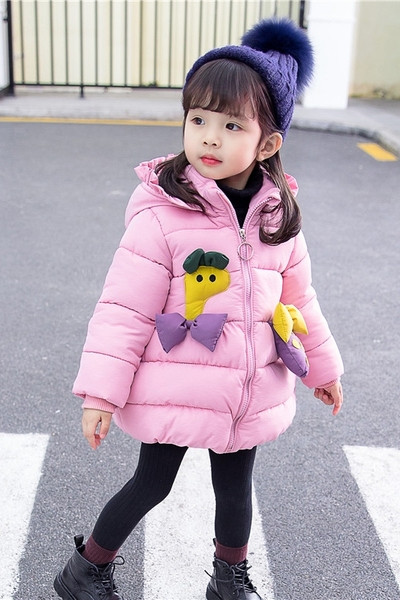 Kapuutsiga ja 3D elementidega talvine laste jope tüdrukutele