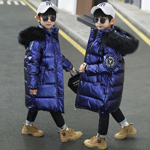 Μακρύ χειμερινό μπουφάν για αγόρια με κουκούλα