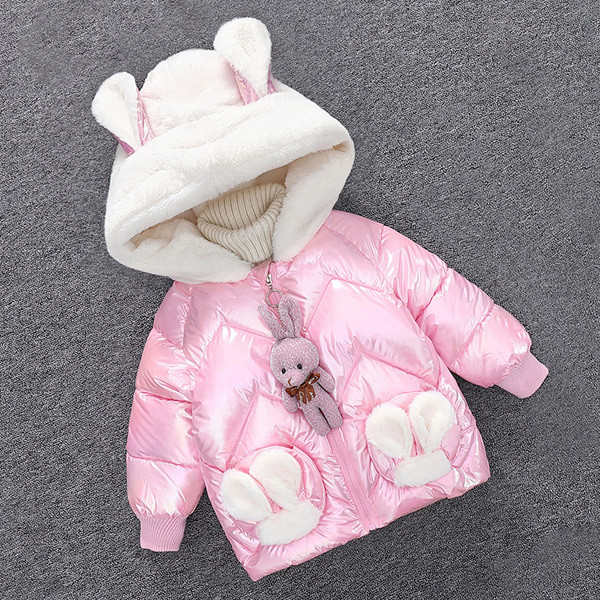 Laste kaasaegne talvejope elemendiga - plüüsist jänes