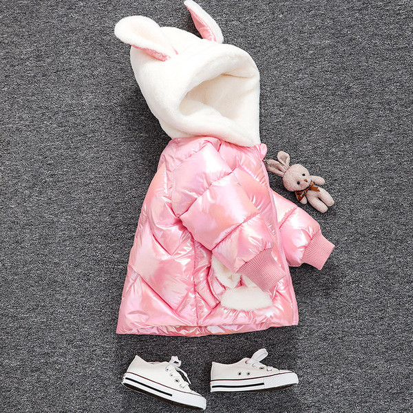 Laste kaasaegne talvejope elemendiga - plüüsist jänes