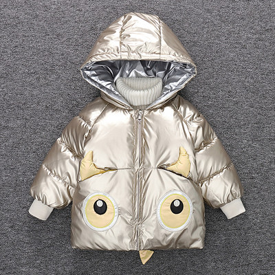 Laste moodne kapuutsiga ja aplikatsiooniga jope poistele