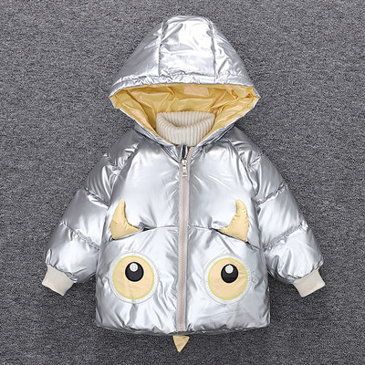 Laste moodne kapuutsiga ja aplikatsiooniga jope poistele