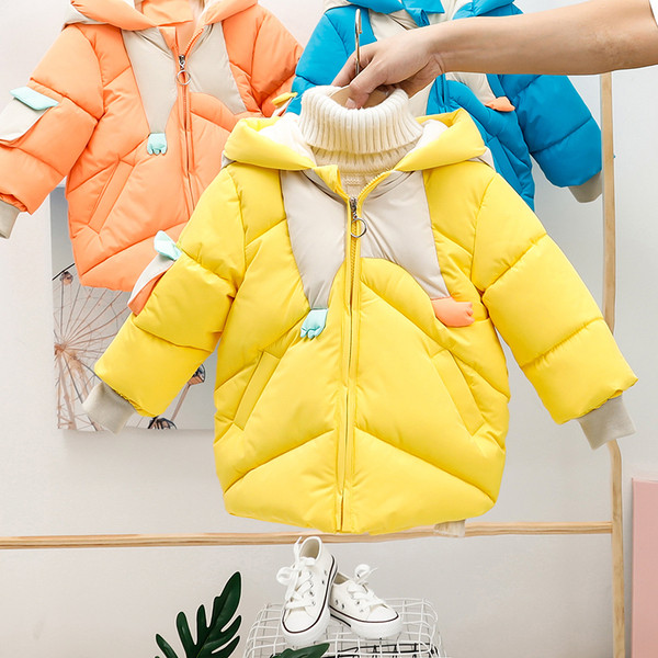 Kapuutsiga ja 3D elemendiga talvine laste jope poistele ja tüdrukutele