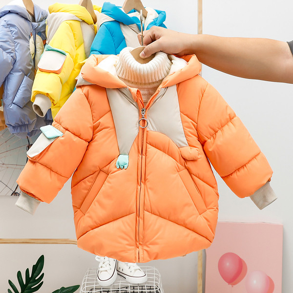 Kapuutsiga ja 3D elemendiga talvine laste jope poistele ja tüdrukutele