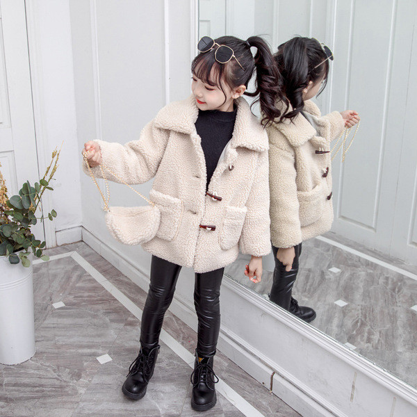 Dječji moderni kaputić s gumbima za djevojčice