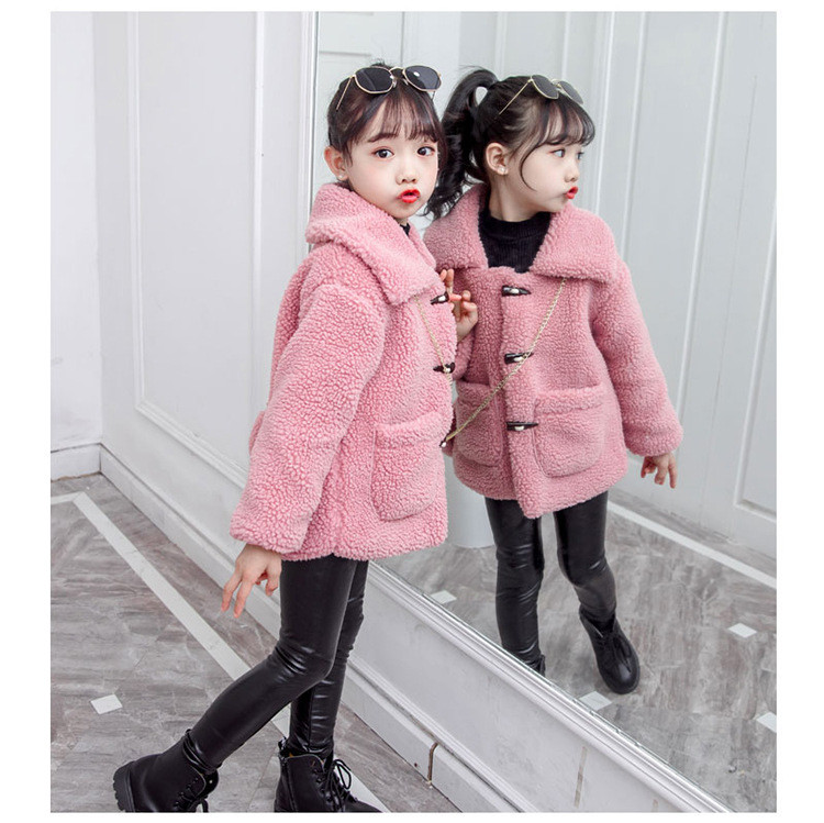 Dječji moderni kaputić s gumbima za djevojčice