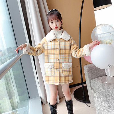 Pehme voodri ja taskutega laste ruuduline mantel