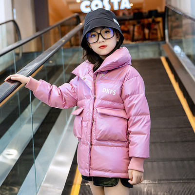 Taskutega läikiva efektiga talvejope tüdrukutele