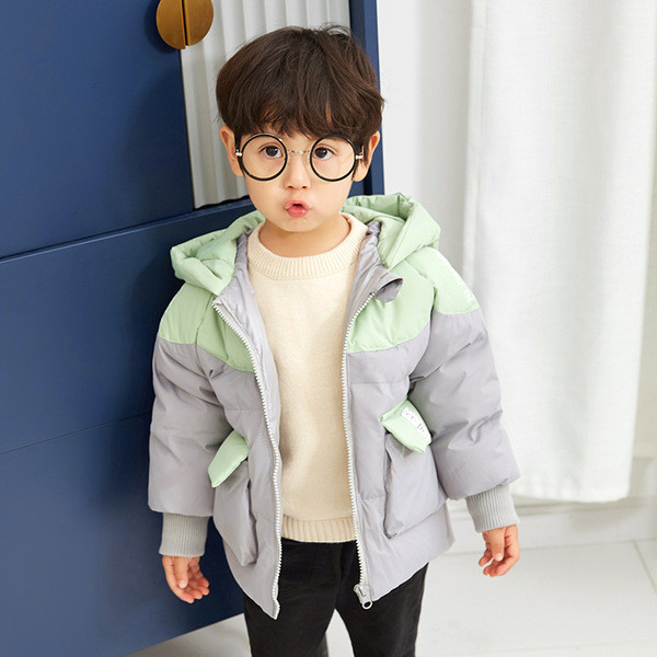 Sügis-talvine laste jope kapuutsiga ja taskutega