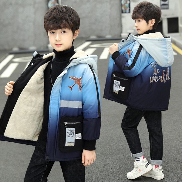 Dječja jakna za dječake s natpisom na leđima i kapuljačom - mekana postava