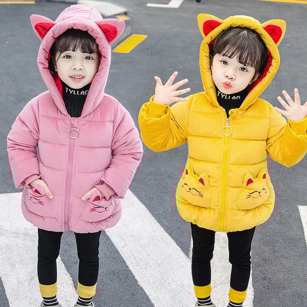 Talvine laste jope tüdrukutele, mille kapuutsil ja taskutel on 3D elemendid