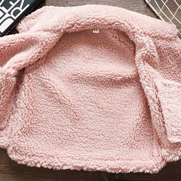 Pehme voodriga uus mudel tüdrukutele mõeldud lastevest