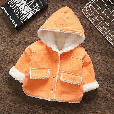 Moodne kapuutsiga ja pehme voodriga lastemantel tüdrukutele