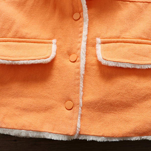 Moodne kapuutsiga ja pehme voodriga lastemantel tüdrukutele