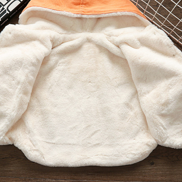 Moodne kapuutsiga ja pehme voodriga lastemantel tüdrukutele