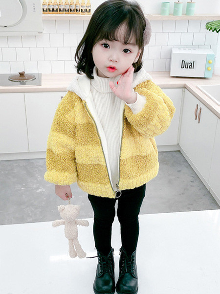 Lukuga ja kapuutsiga plüüsis lastejope tüdrukutele