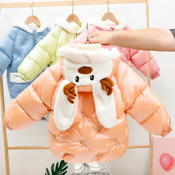 Talvine laste jope sulekapuutsiga ja 3D elemendiga