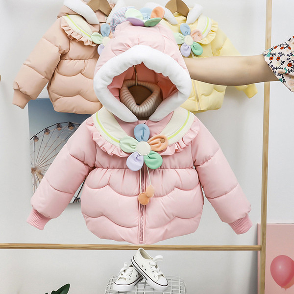 Moodne 3D-elemendi lillega laste jope tüdrukutele