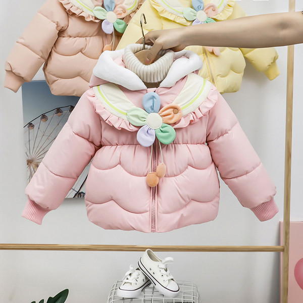 Moodne 3D-elemendi lillega laste jope tüdrukutele