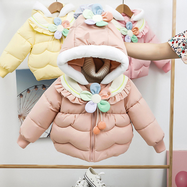 Moodne 3D-elemendi lillega laste jope tüdrukutele