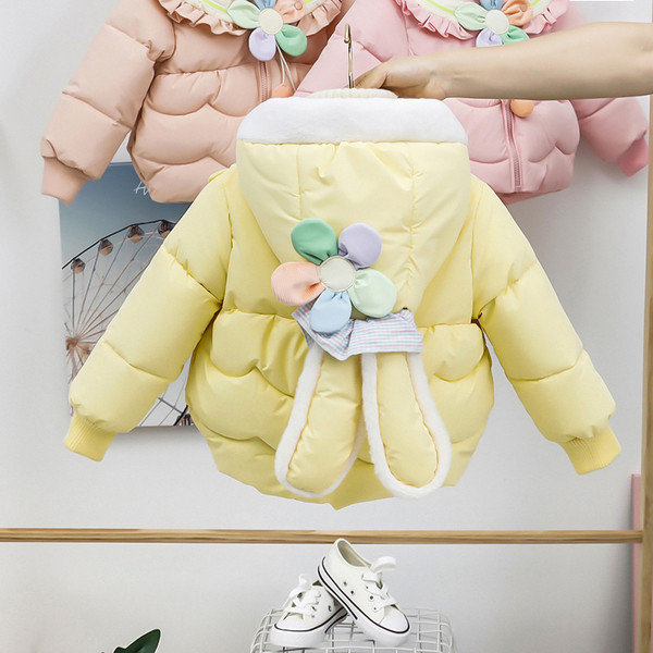 Moodne 3D-elemendi lillega laste jope tüdrukutele