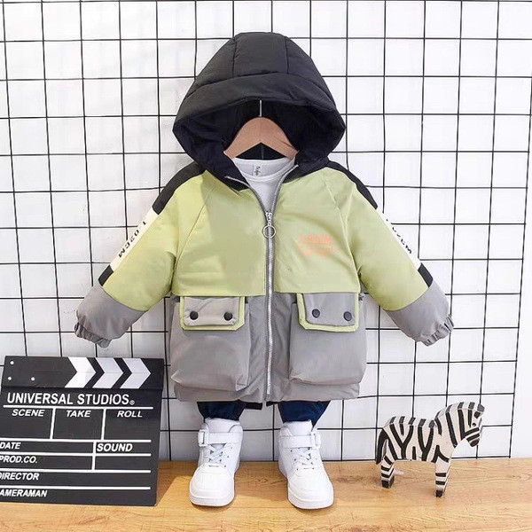 Topla zimska jakna za dječake sa kapuljačom