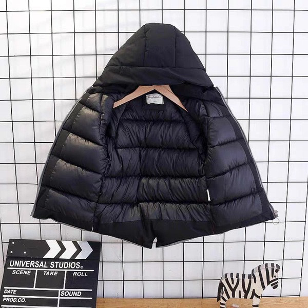 Topla zimska jakna za dječake sa kapuljačom