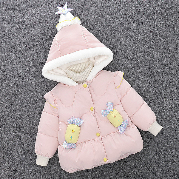 Uut mudelit laste talvejope kapuutsil 3D elemendiga