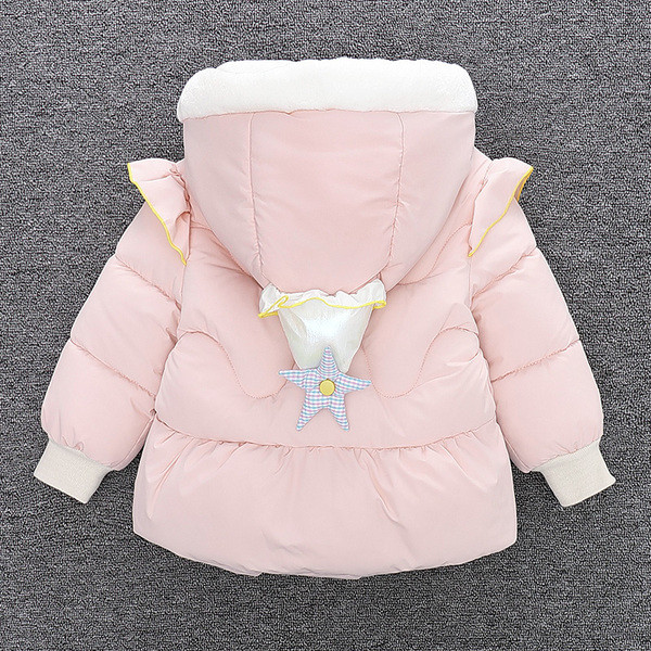 Uut mudelit laste talvejope kapuutsil 3D elemendiga