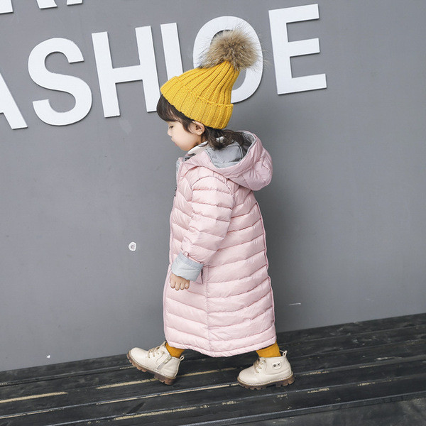 Kapuutsiga ja lukuga laste talvejope piklik mudel