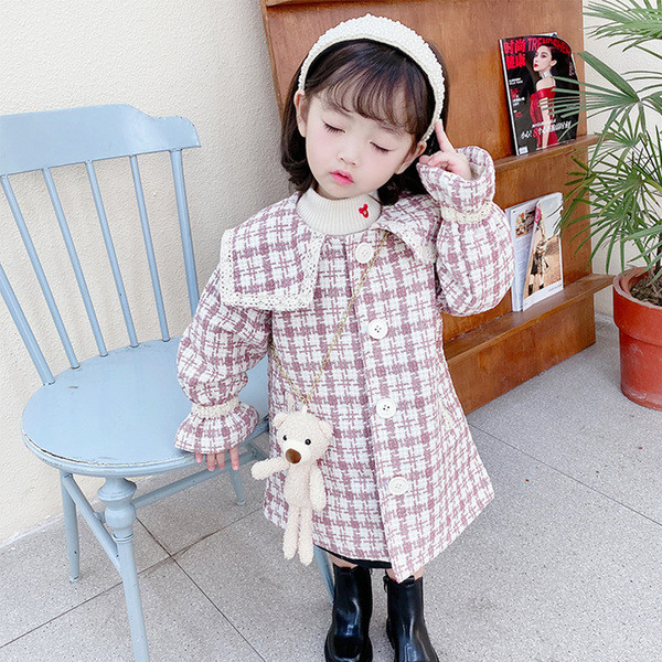 Ruuduline laste pikk mantel nööpide ja kaisukaru aksessuaariga