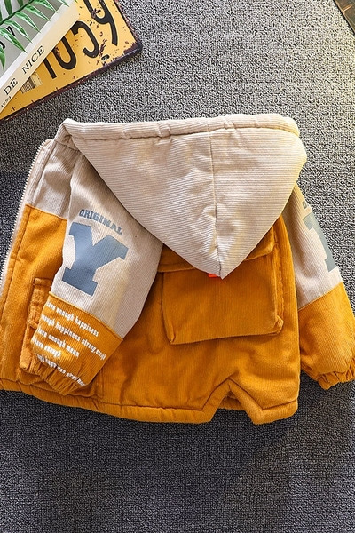 Dječja ležerna jakna za dječake s kapuljačom i natpisima