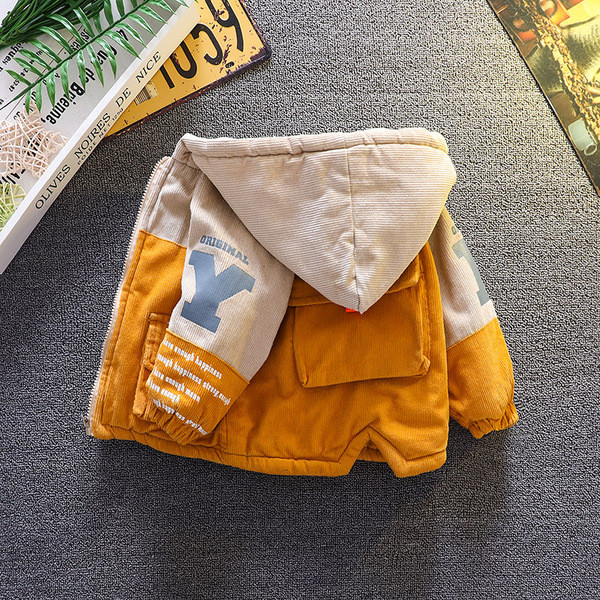 Dječja ležerna jakna za dječake s kapuljačom i natpisima