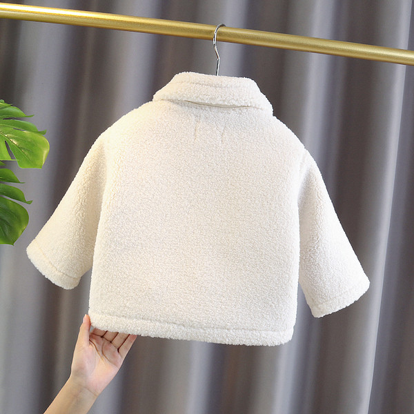 Uut mudelit paeltega laste sulejope tüdrukutele