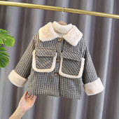 Pehme voodri ja taskutega laste ruuduline mantel tüdrukutele