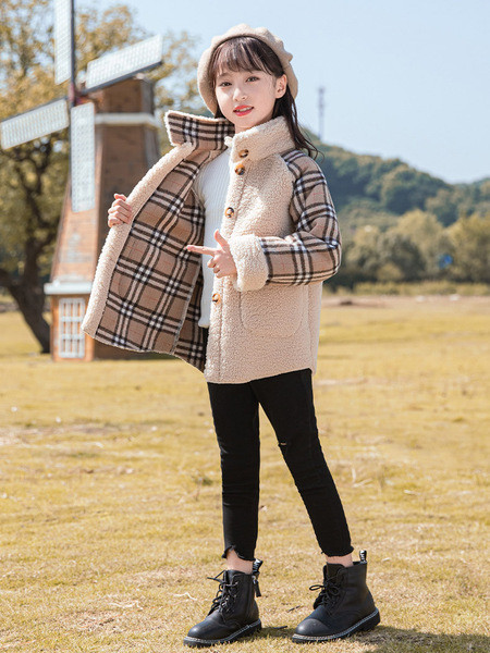 Nööpide ja kõrge kraega laste sulemantel