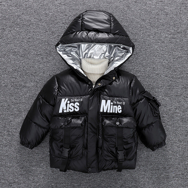 Μοντέρνο χειμερινό παιδικό μπουφάν με κουκούλα και επιγραφές