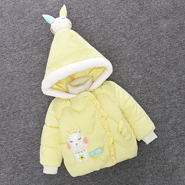 Kapuutsil 3D-elemendiga laste talvejope