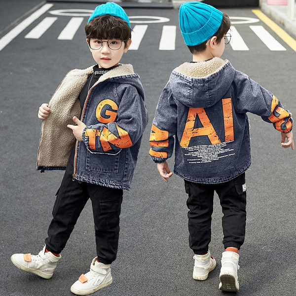 Sooja voodri ja kapuutsiga laste jope - kaks mudelit