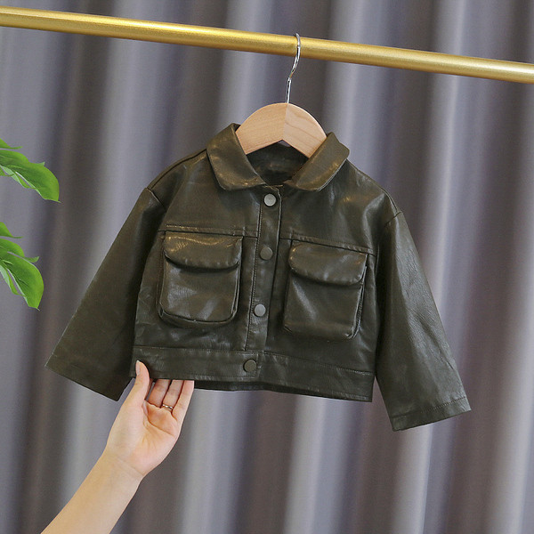 Rohelist värvi laste nahktagi uus mudel