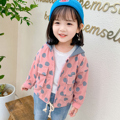 Uus mudel tüdrukutele täppidega kapuutsi ja taskutega laste jope