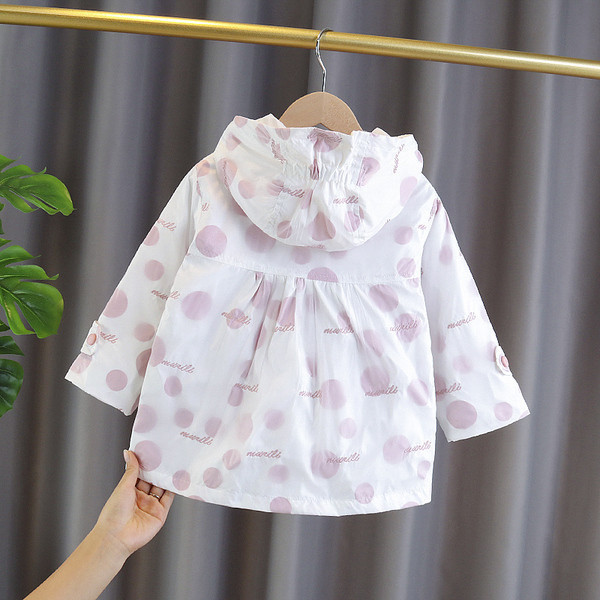 Täpilise kapuutsiga igapäevane laste jope tüdrukutele