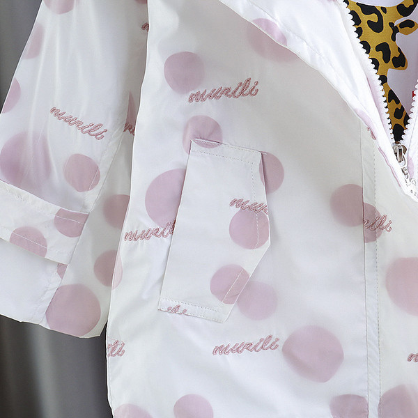 Täpilise kapuutsiga igapäevane laste jope tüdrukutele