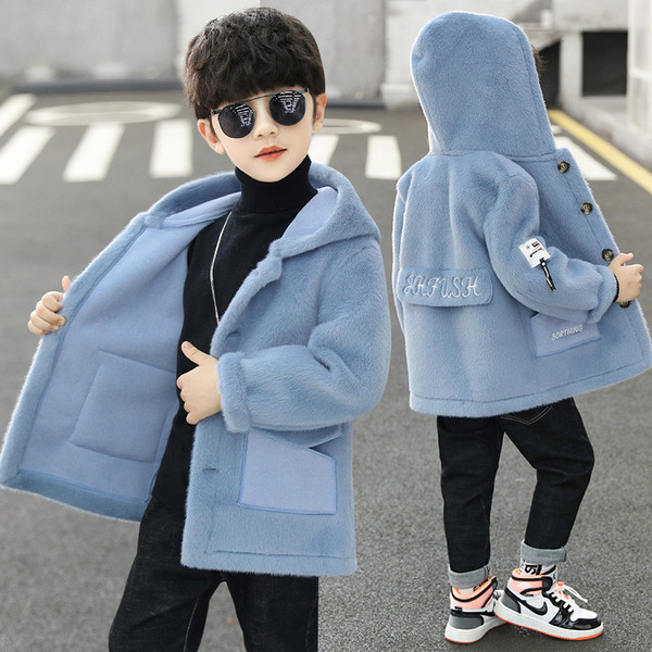 Dječji kaput za dječake s kapuljačom i gumbima