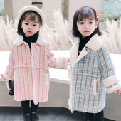 Ruuduline nööpide ja kraega lastemantel tüdrukutele