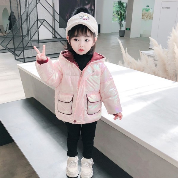 Tüdrukutele sobiv kapuutsiga ja taskutega laste vabaaja jope