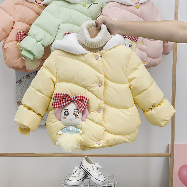 Moodne laste talvejope paela ja 3D elemendiga kapuutsil