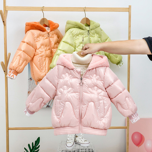 Moodne sulekapuutsiga talvine lastejope tüdrukutele